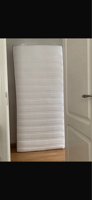 Colchón IKEA 90x1,90 Casi Nuevo HAMARVIK