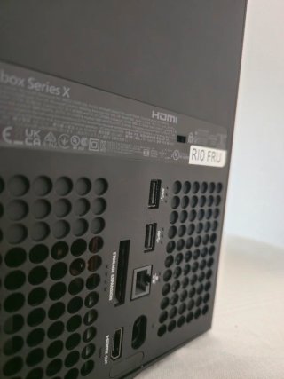 Xbox Series X 1TB + Mando
