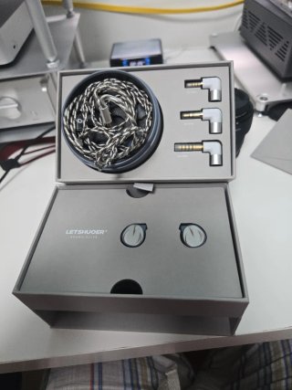Letshuoer S15 Auriculares Plateados y azules