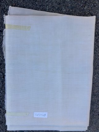 Tela de lino beige con bordado