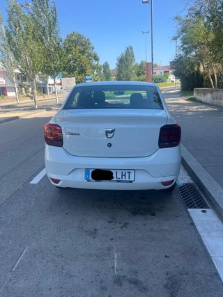 Dacia Logan 2020 en muy buen estado y pocos kms.