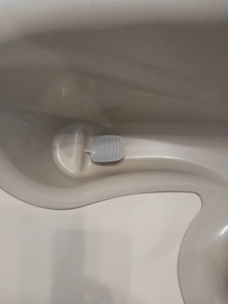 Bañera de bebé gris de la marca Cam.