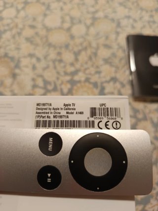 Apple TV 1ª Gen + Mando