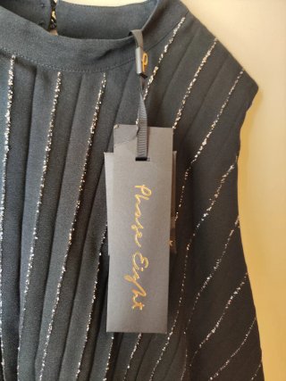 Vestido de fiesta negro y rosa