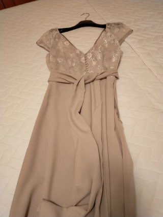 Vestido largo con cinturón
