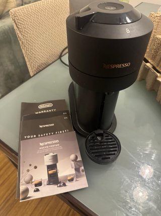 Cafetera Nespresso Vertuo Next DeLonghi