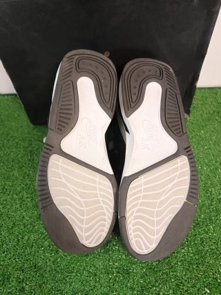 Zapatillas Jordan Max Aura 5 Negras y Doradas
