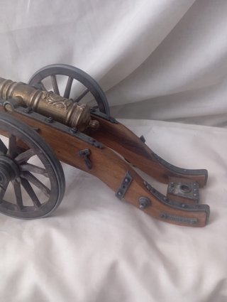 Cañón Antiguo Estilo Luis XV