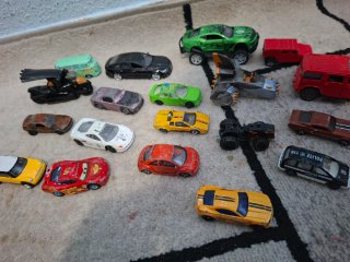 Lote coches de juguete metal y plástico