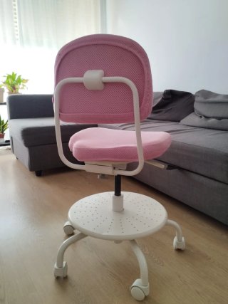 Pack escritorio y silla infantil Ikea