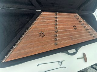 Instrumento musical de cuerda
