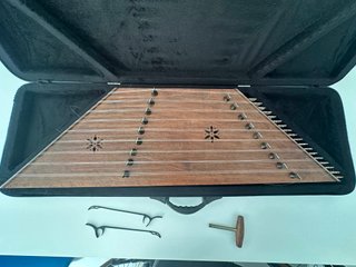 Instrumento musical de cuerda