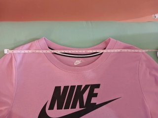 T-shirt Nike rosa ragazza