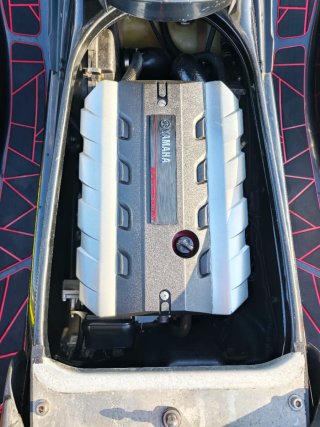 Moto de agua Yamaha FZR SHO 240cv