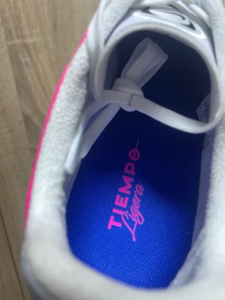 Botas de fútbol Nike Tiempo Ligera