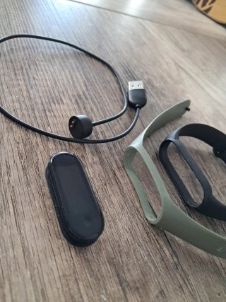 Xiaomi Mi Smart Band 5 Negra y Verde
