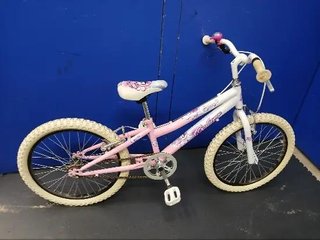 coluer niña blanca 20"