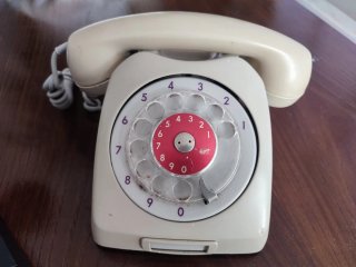 Lote 2 Teléfonos Antiguos Vintage Baquelita