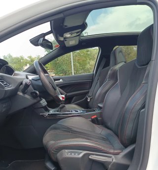 Peugeot 308 2015