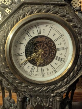 Reloj de Sobremesa Antiguo Carga Manual