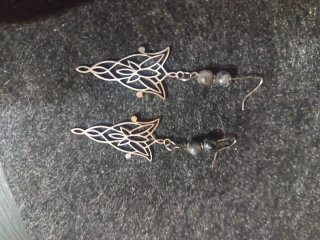 Pendientes elfos con piedras grises