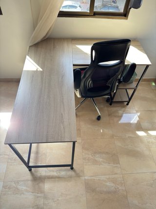 Escritorio en L, ideal para oficina, estudio!