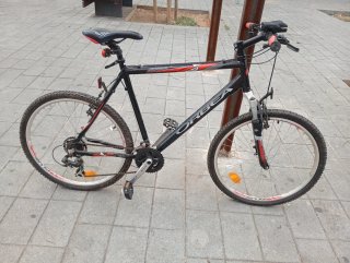 Bicicleta Orbea MTB Negra y Roja