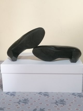 Zapatos piel 20€ + regalo