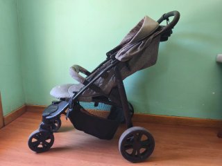 Carrito y cuco Joie gris