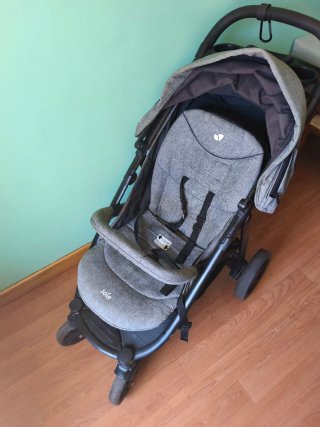 Carrito y cuco Joie gris