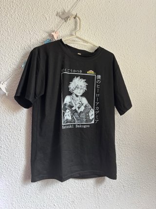 Camiseta Negra Bakugo My Hero Academia