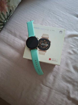 Reloj digital color verde azulado