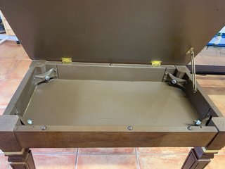 Mesa auxiliar madera marrón con cajón
