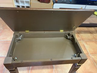 Mesa auxiliar madera marrón con cajón