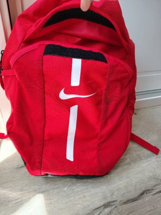 Mochila Nike Academy 29L Roja