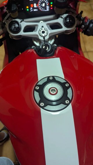 Ducati Panigale V2