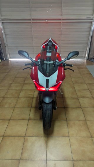 Ducati Panigale V2
