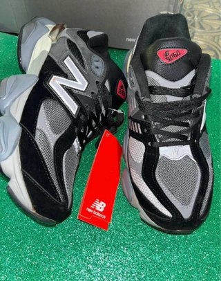 Zapatillas New Balance 9060 Negro Gris