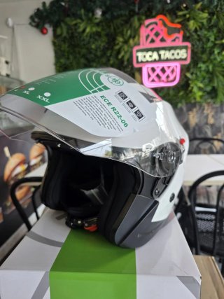 Casco Moto ECE R22-06 Negro