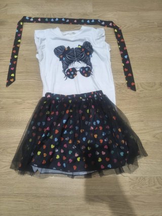 Conjunto infantil menina t-shirt e saia