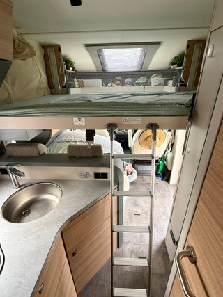 AUTOCARAVANA DETHLEFFS PULSE GT PERFILADA