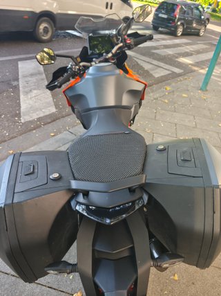 KTM 1290 Super Duke GT Escape Akrapovič