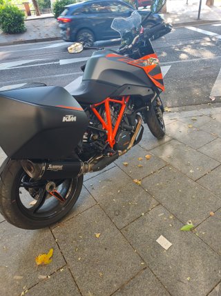 KTM 1290 Super Duke GT Escape Akrapovič