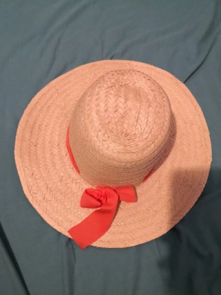 Sombrero de paja ala ancha lazo rojo