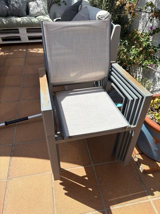 Mesa ratán cristal y 6 sillas jardín