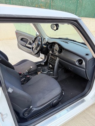 MINI Cooper 2005