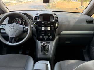 Opel Zafira 2010