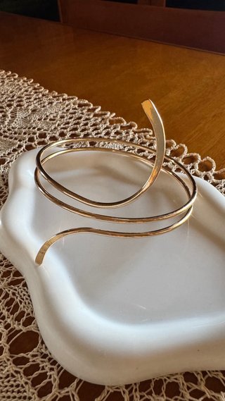 Bracciale Armcuff a onde color Oro