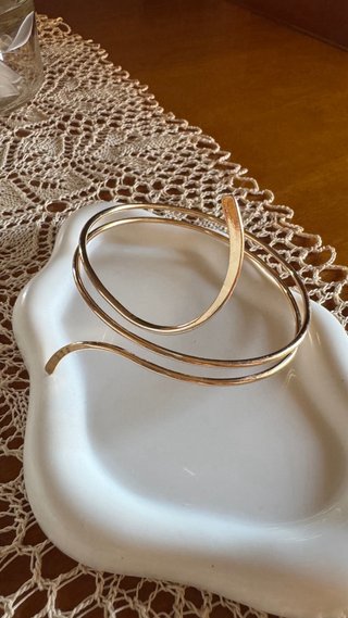 Bracciale Armcuff a onde color Oro