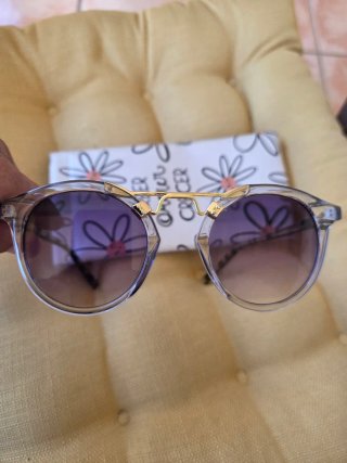 Gafas de sol redondas transparentes